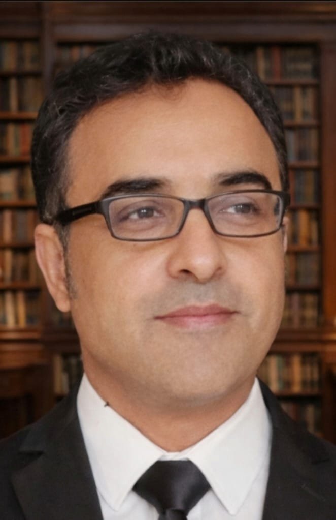 عضو الفريق 10