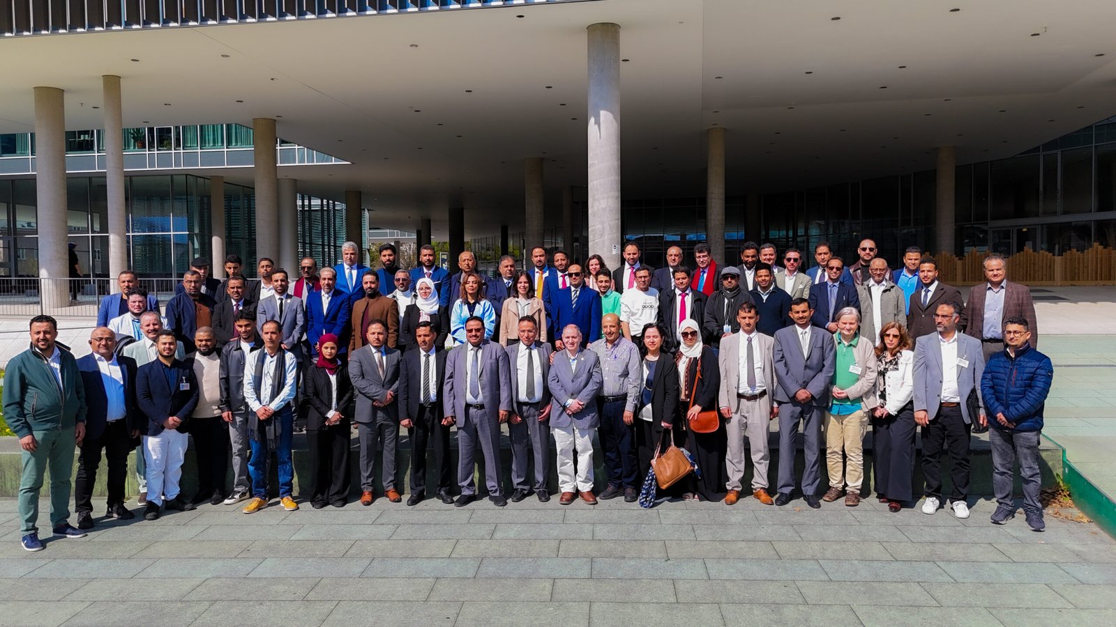 مؤتمر السلام في اليمن بمدينة سالزبورج النمساوية بحضور سياسيين وخبراء دوليين